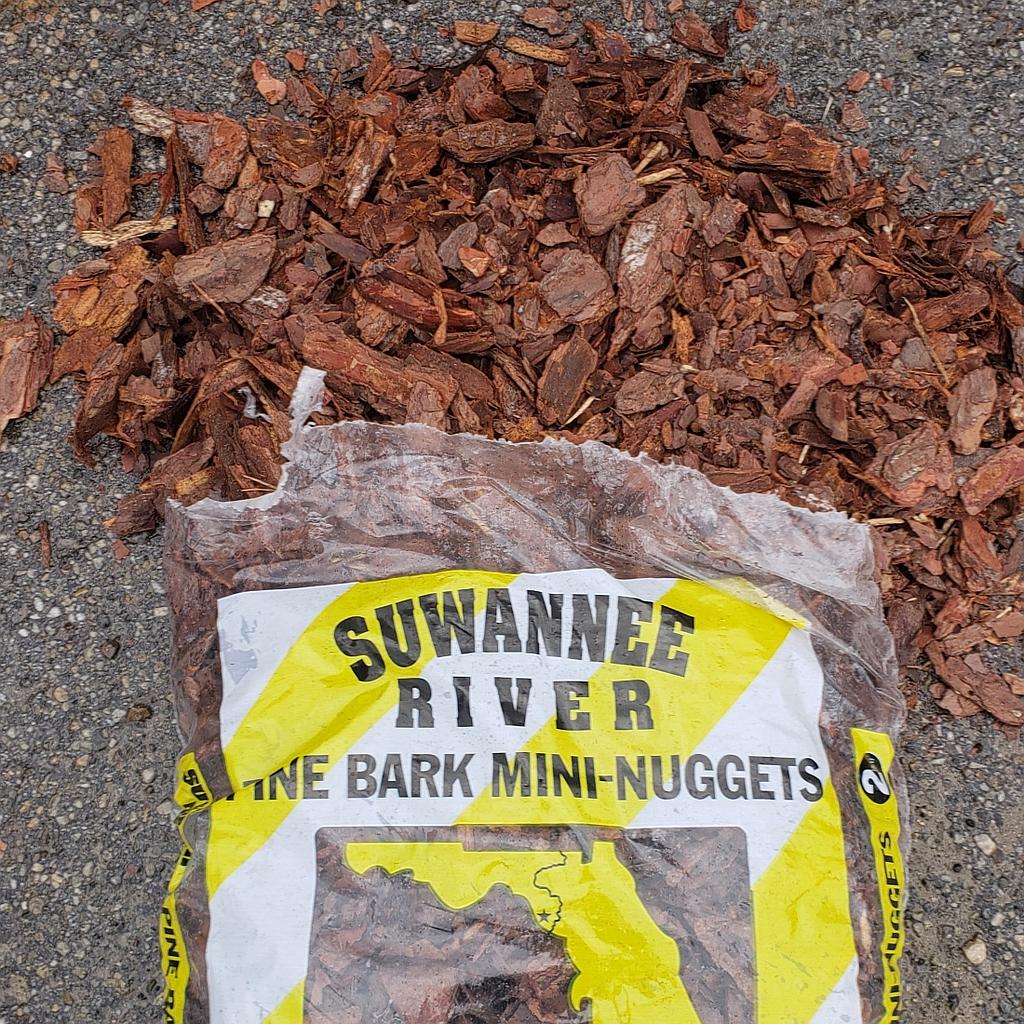 Pine Bark Mini Nuggets – Bagged Mulch for Sale